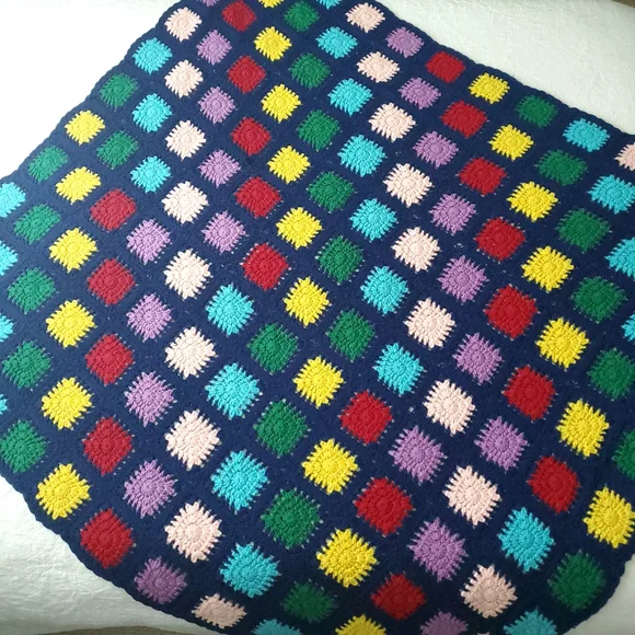 Vintage Granny Square Handmade Knit Afghan Throw Blanket - Picture 3 of 11